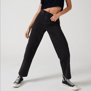 Aritzia Sunday Best Dad Jean